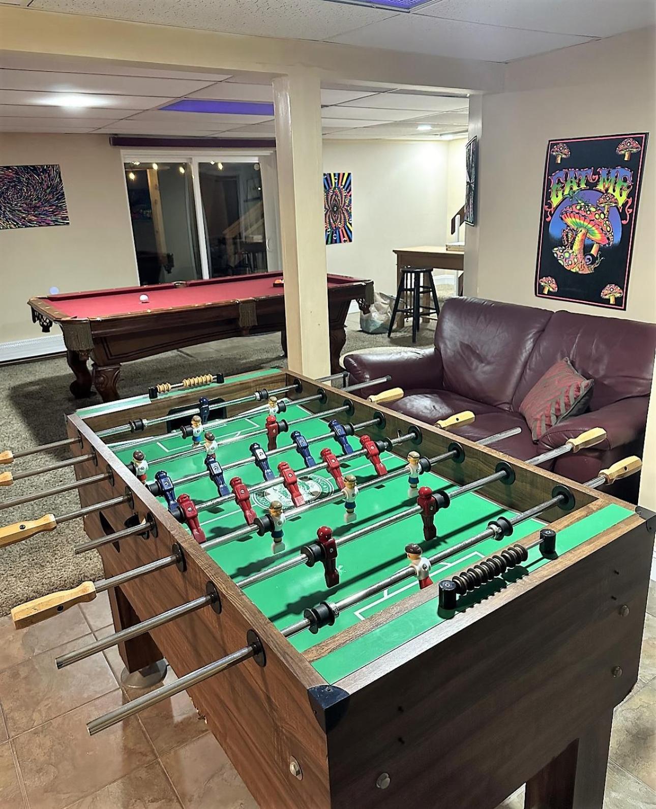 Wow!! Ultimate Pocono Retreat, Hot Tub, Game Room, Deck, Lakes, Skiing, Pools Long Pond Eksteriør billede